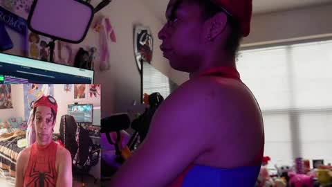 Snapshot of roelliitheecchi chatting on May 11, 2026, 5:10 pm Roellii Pinky online show from May 11, 2026, 5:10 pm