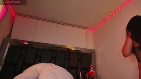Snapshot of rohanalan_ chatting on April 13, 2026, 3:01 am Sof online show from April 13, 2026, 3:01 am