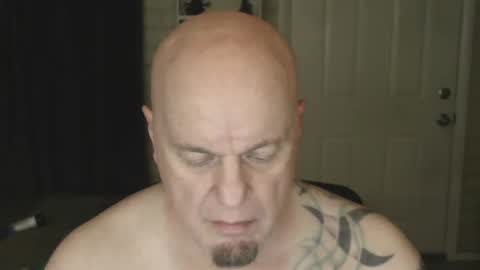 roinaz online show from March 8, 2025, 3:17 am