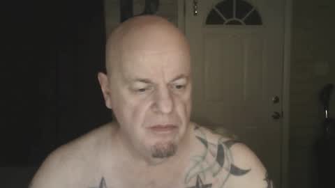 roinaz online show from June 7, 2026, 4:49 am