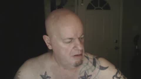 Snapshot of roinaz chatting on June 8, 2026, 5:41 am roinaz online show from June 8, 2026, 5:41 am