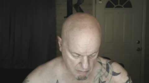 Snapshot of roinaz chatting on June 14, 2026, 5:53 am roinaz online show from June 14, 2026, 5:53 am