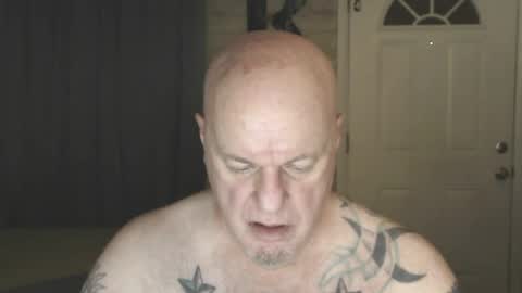 Snapshot of roinaz chatting on July 7, 2026, 5:39 pm roinaz online show from July 7, 2026, 5:39 pm