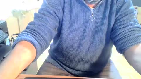 Snapshot of rolandloser1000 chatting on January 2, 2025, 3:19 pm rolandloser1000 online show from January 2, 2025, 3:19 pm