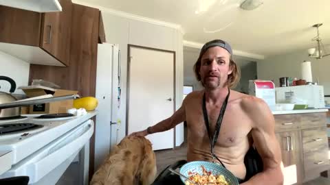 Rollinintheweeds online show from September 16, 2025, 8:32 pm