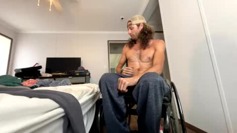 Rollinintheweeds online show from September 21, 2025, 5:47 pm