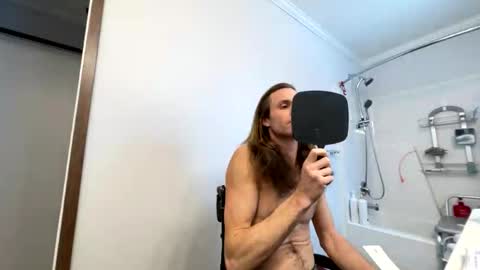 Rollinintheweeds online show from January 10, 2026, 6:31 pm