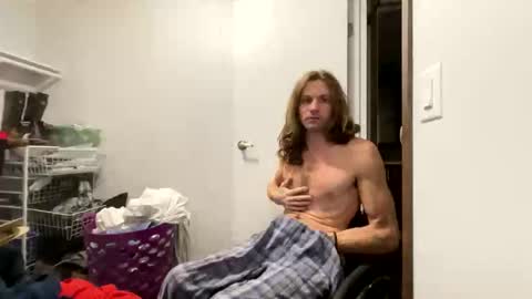 Rollinintheweeds online show from January 12, 2026, 3:39 pm