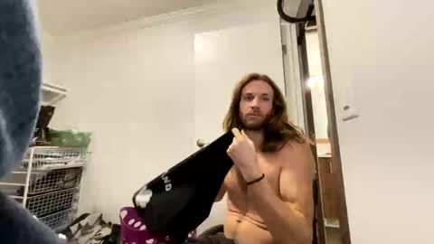 Rollinintheweeds online show from February 1, 2026, 2:04 pm