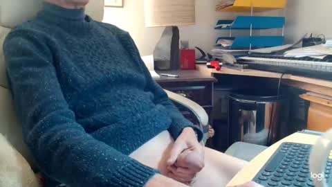 Snapshot of rolydawe chatting on November 1, 2025, 1:02 pm rolydawe online show from November 1, 2025, 1:02 pm