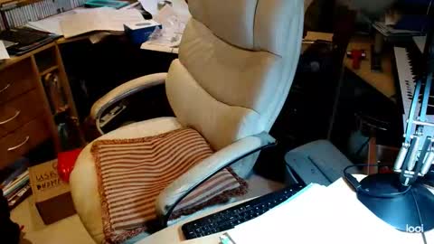 Snapshot of rolydawe chatting on January 7, 2026, 3:36 pm rolydawe online show from January 7, 2026, 3:36 pm