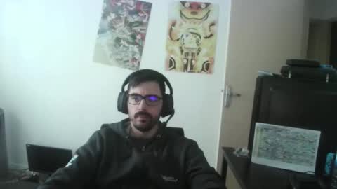 romainb72 online show from December 16, 2025, 8:19 am