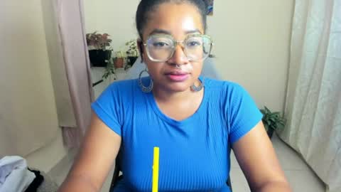 Snapshot of romantic_stargirl chatting on July 5, 2026, 2:51 am Is A Belle online show from July 5, 2026, 2:51 am