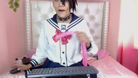 Snapshot of romeo_laurient chatting on May 15, 2026, 9:33 pm ROMEO online show from May 15, 2026, 9:33 pm