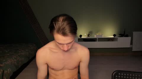 Snapshot of romeo_mercy chatting on December 5, 2024, 5:17 pm Romeo online show from December 5, 2024, 5:17 pm