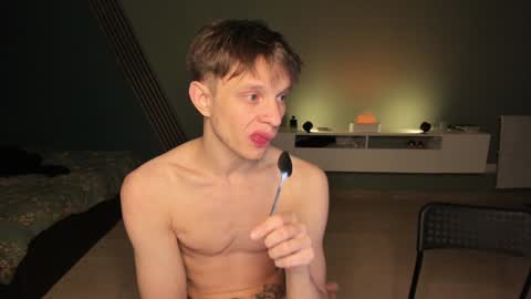 Snapshot of romeo_mercy chatting on December 12, 2024, 6:42 pm Romeo online show from December 12, 2024, 6:42 pm