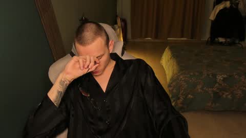 Snapshot of romeo_mercy chatting on February 1, 2025, 4:24 am Romeo online show from February 1, 2025, 4:24 am