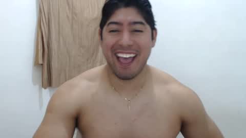 Snapshot of romeo_myroom chatting on January 26, 2025, 4:41 pm Romeos Room online show from January 26, 2025, 4:41 pm