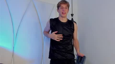 Romeo Ricci online show from December 27, 2024, 6:53 pm