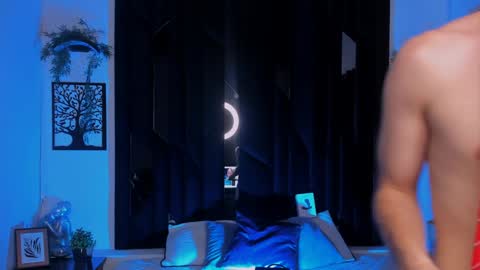 Romeo Ricci online show from February 8, 2025, 12:06 pm