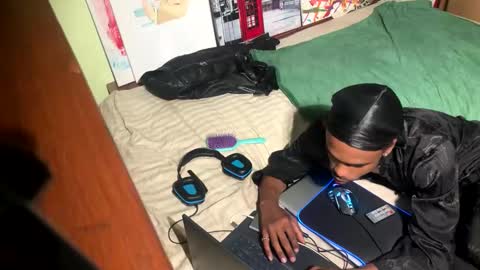 romeotyn online show from February 9, 2025, 10:31 am