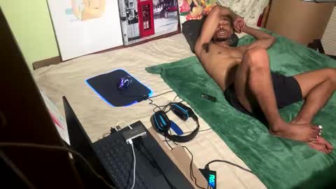 romeotyn online show from February 11, 2025, 2:35 am