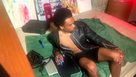 romeotyn online show from February 15, 2025, 5:41 am