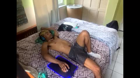 romeotyn online show from March 3, 2025, 11:03 pm