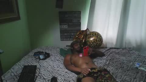 romeotyn online show from October 4, 2025, 5:22 pm