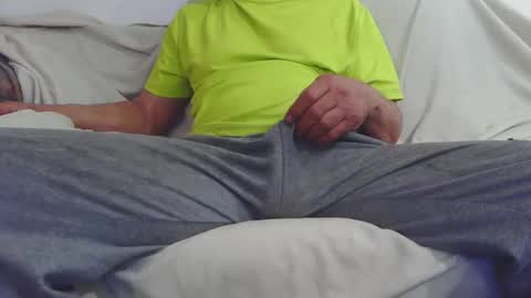 Snapshot of roney58 chatting on March 14, 2026, 8:09 am roney58 online show from March 14, 2026, 8:09 am