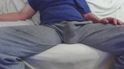 Snapshot of roney58 chatting on March 21, 2026, 6:40 am roney58 online show from March 21, 2026, 6:40 am