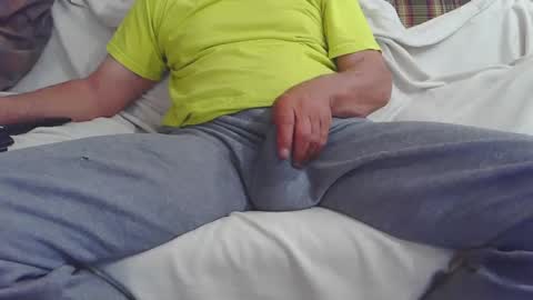 Snapshot of roney58 chatting on April 20, 2026, 6:38 am roney58 online show from April 20, 2026, 6:38 am