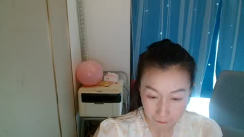 Snapshot of rongrong0329 chatting on July 7, 2026, 7:23 am sui sui online show from July 7, 2026, 7:23 am