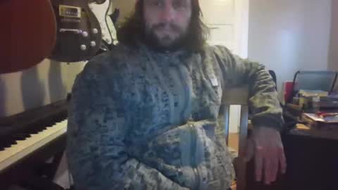 ronniejohnston13 online show from November 1, 2025, 3:58 pm