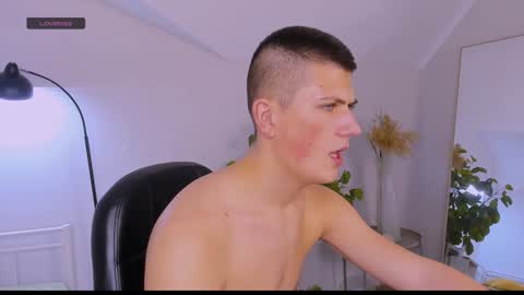 Snapshot of rony_winston chatting on December 9, 2024, 4:26 pm Rony online show from December 9, 2024, 4:26 pm