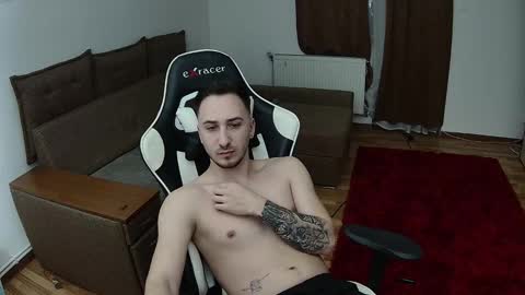 Snapshot of room4all chatting on January 13, 2025, 8:58 pm ionut online show from January 13, 2025, 8:58 pm