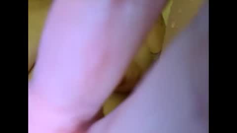 Snapshot of roozzzof chatting on September 25, 2025, 4:32 pm rooz online show from September 25, 2025, 4:32 pm