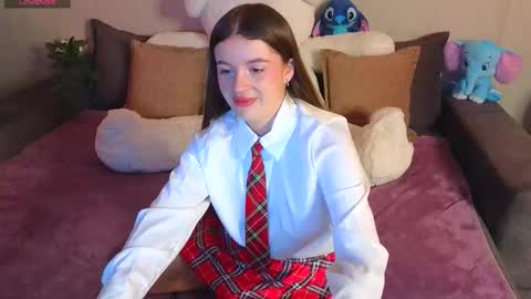 roraline_lov online show from March 8, 2026, 5:28 pm