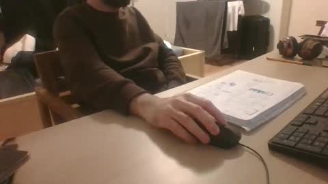 Snapshot of roridory chatting on October 31, 2025, 7:37 pm roridory online show from October 31, 2025, 7:37 pm