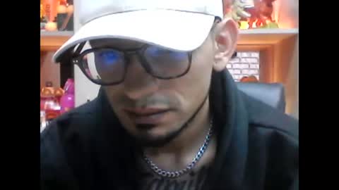 Snapshot of roroavila chatting on November 27, 2025, 8:16 am roroavila online show from November 27, 2025, 8:16 am