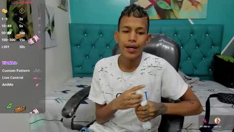 RORY CASTRO online show from November 19, 2025, 10:32 pm