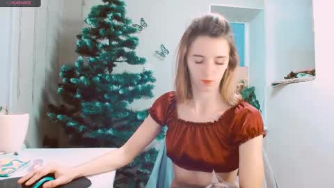 rosa843850 online show from December 15, 2024, 2:37 pm