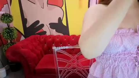 rosaamour online show from June 17, 2026, 5:32 am