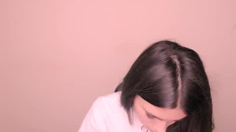 Rose online show from November 7, 2025, 8:03 am