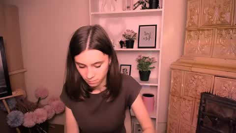 Rose online show from June 4, 2026, 7:03 am