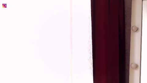 Rosalie online show from September 20, 2025, 6:14 am