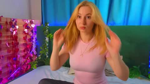Snapshot of rosaliehandley chatting on May 31, 2026, 7:48 am rosaliehandley online show from May 31, 2026, 7:48 am
