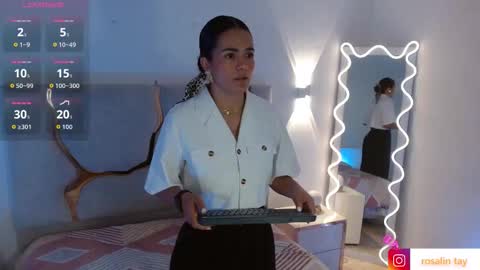 ROSALIN online show from November 19, 2025, 10:59 am