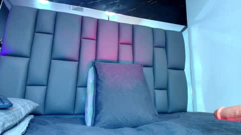 rosana_gomez online show from October 8, 2025, 3:15 am