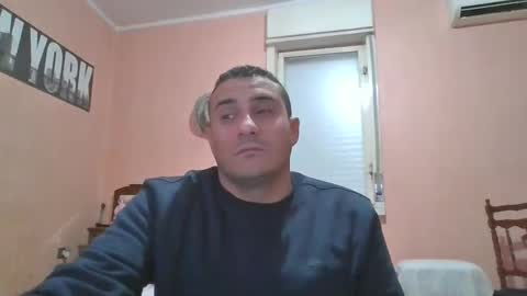 Snapshot of rosario1212 chatting on February 1, 2025, 10:13 pm Rosario online show from February 1, 2025, 10:13 pm